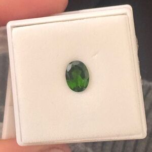 .85CT 8x6MM OVAL CUT CHROME DIOPSIDE
